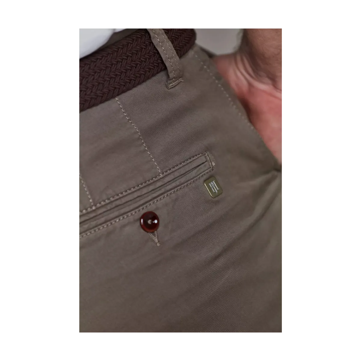 Sale Hansen & Jacob Caic Chino hort - Rutic Brown