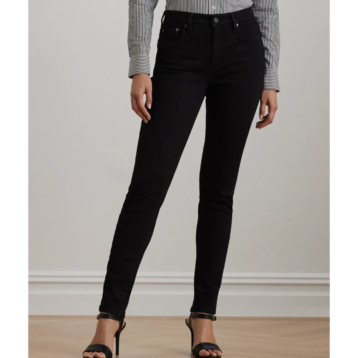 Discount Lauren Highrise Ankle Skinny - Black